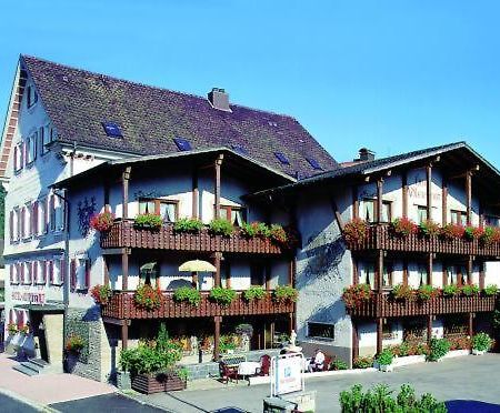 Hotel Adler Post Lenzkirch Exterior foto